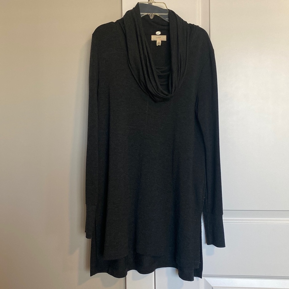 Women’s cow neck long sleeve shirt